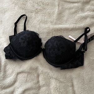 Victoria’s Secret push up bra